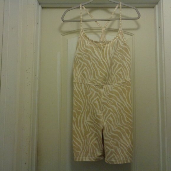 BLONDE ZEBRA TRENDING BLONDE ZEBRA SHORTS JUMPSUIT 6 TO 8 - Picture 1 of 11